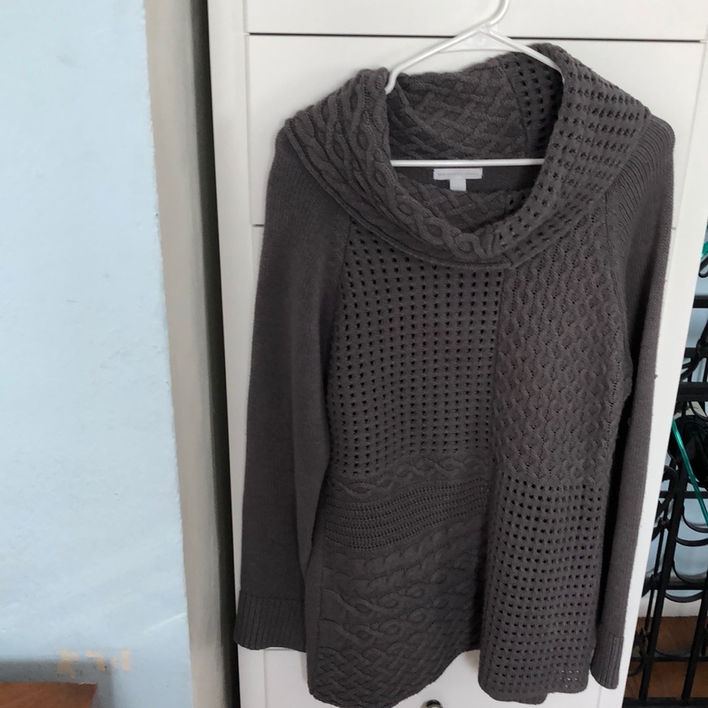 Longer gray sweater